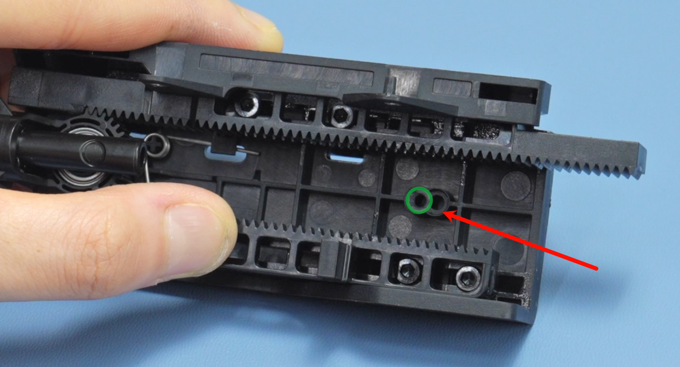 Installation Screw.png