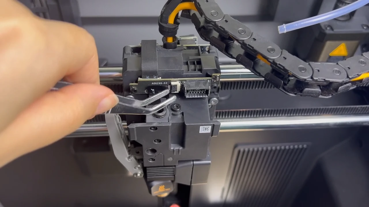 remove_extruder_filament_sensor_cable.webp