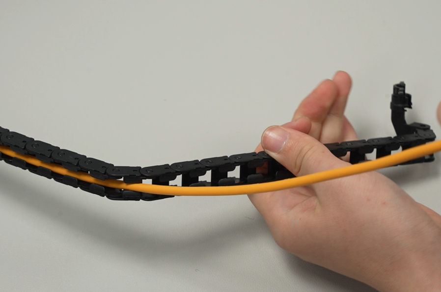 018_pull_out_usbc_cable.png