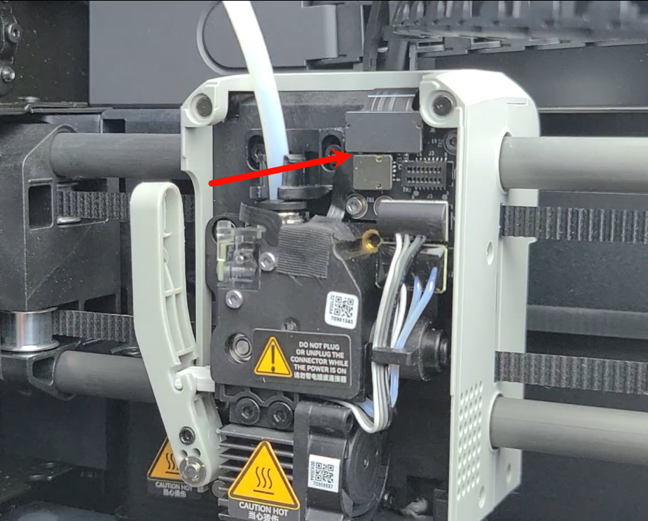 extruder_connection_board_ribbon_connector_gap.png