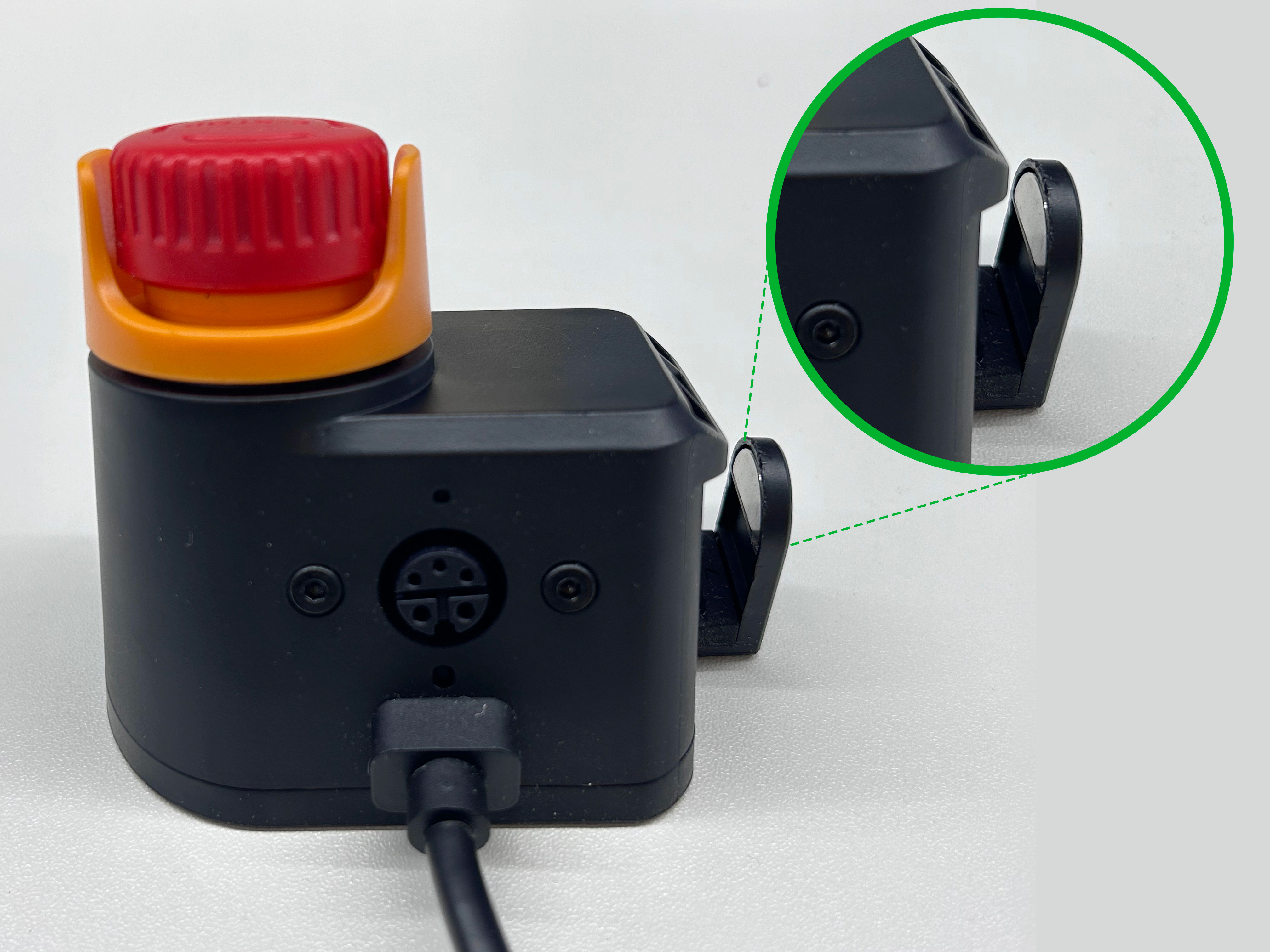 emergency_stop_button_magnet_position.jpg