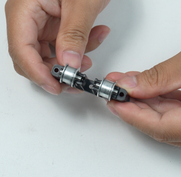 09_install_the_idler_shaft_2_009.png