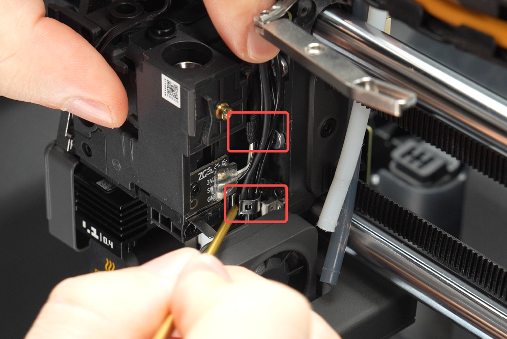 remove_right_eddy_sensor_cable_002.png