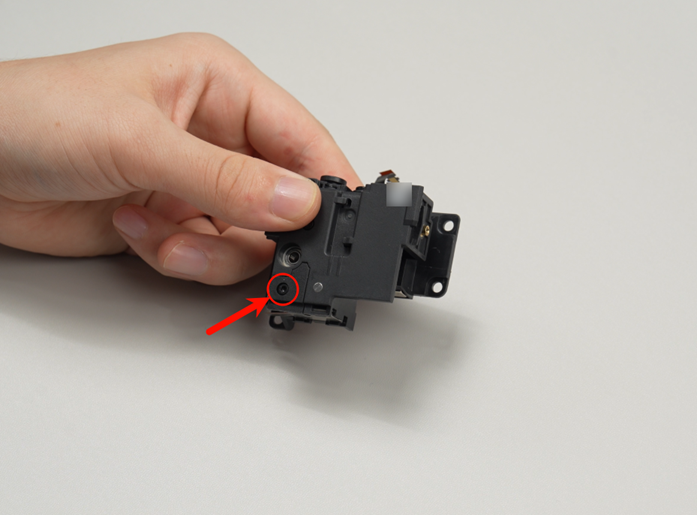 014_left_cutter_screw.png