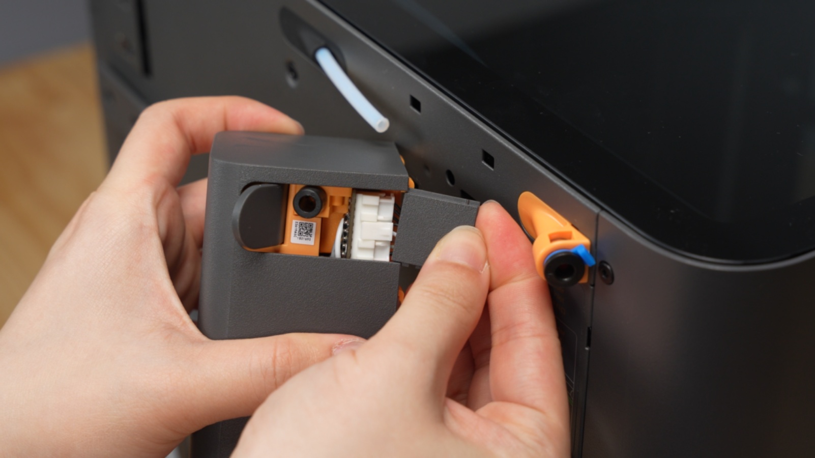 x2d-unboxing-image-31.png