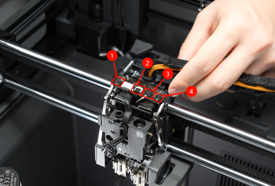 007_extruder_connection_board_cable_connection.png