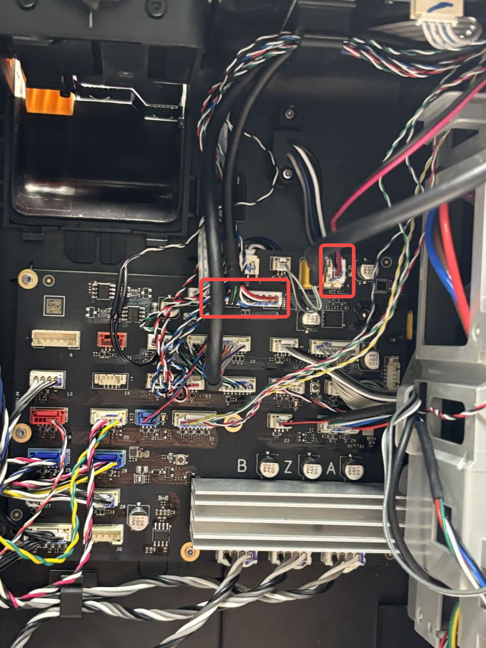 Conector de cable y placa MC