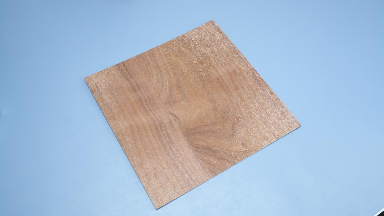 Madera contrachapada húmeda