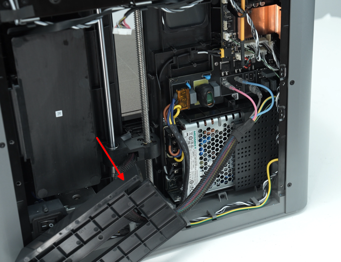 05_remove_the_ac_board_cover_2_005.png